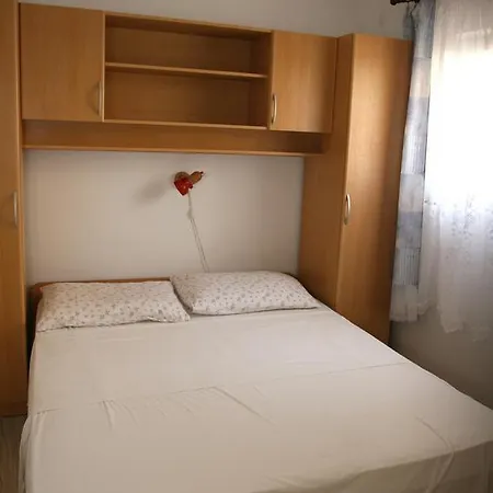 Srima 13874c Appartement Vodice